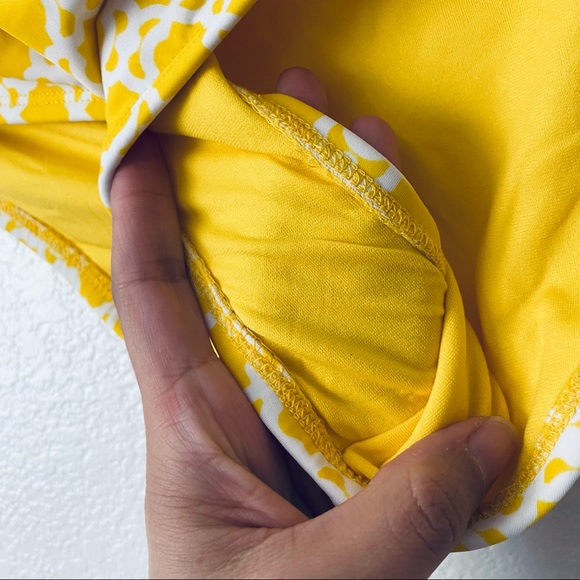 JCPenney Small NWT Yellow Geometric Trellis Swim Ruched Side Bikini Bottom - Picture 4 of 6